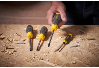 STANLEY 0-64-949 Отвертка "Cushion Grip" (+) Ph 3 150мм