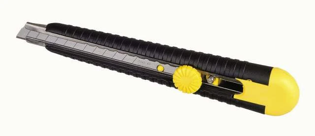 STANLEY 0-10-409 Нож 9мм сегментированное лезвие 135мм серия DynaGrip