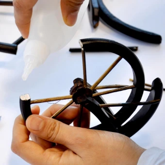 Клей с активатором для МДФ и дерева 100мл+25мл Akfix