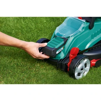 Акумуляторна газонокосарка Bosch Rotak 32 LI (36 В, 4 А*год, 320 мм) (0600885D06)