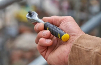 Набір голівок торцевих 1/4", 1/2" STANLEY " MaxiDrive", 81 предмет. | FMMT82826-1