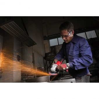 MILWAUKEE Шліфмашина кутова , AGV 15-125 XE, 1550Вт, Ø125мм | 4933428127