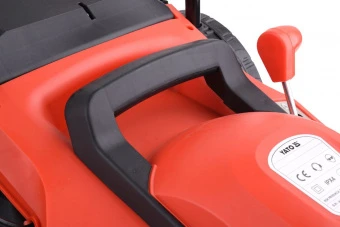 YATO Газонокосарка на 4-х колесах електромережева YATO, 1800 Вт, обрізний діап. Ø= 38 см, ємн.- 50 л