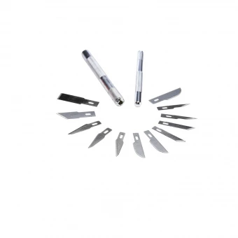 STANLEY STHT0-73872 Набор скальпелей "Hobby", 12 различных типов лезвий, две рукоятки, в кейсе.