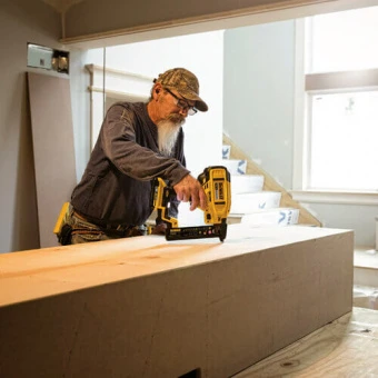 Степлер скобозабивний акумуляторний DeWALT, 18В XR Li-Ion, безщітковий, діаметр/довжина скоби 1.25/3