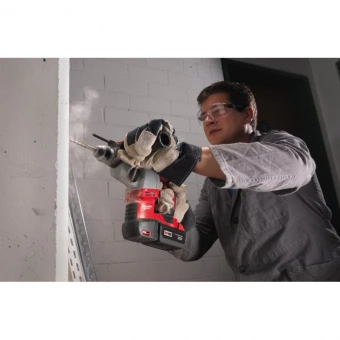 MILWAUKEE Аккумуляторный перфоратор HD18 H-402C 4933443468 | 4933443468