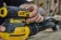 Детально фото Шлифмашина эксцентриковая DeWALT DWE6423 на shurup.ua Шлифмашина эксцентриковая DeWALT DWE6423