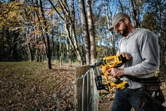 Степлер скобозабивний акумуляторний безщітковий DeWALT, 18В XR Li-Ion, діаметр/довжина скоби 4/50 мм