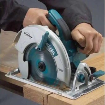 Дискова пила Makita 5008MG (1.8 кВт, 190 мм)