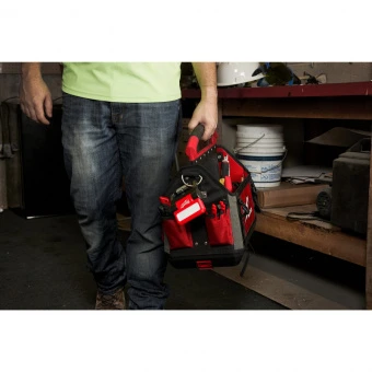 MILWAUKEE Аккумуляторный фонарь заряжаемый через USB L4 FFL-301 | 4933479766