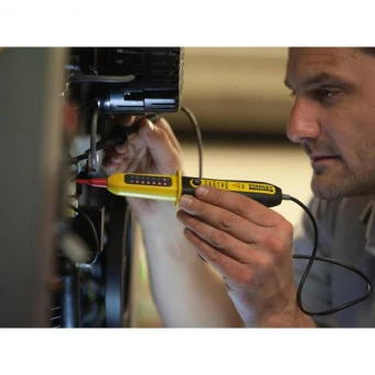 STANLEY Вольтметр цифровой , категории САТ III, макс. измеряемое напряжение 400 В, защита IP 54.