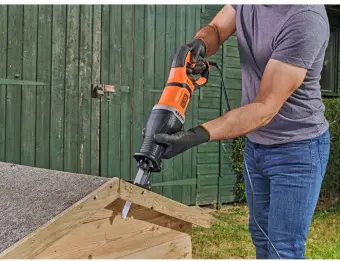 Шабельна пила мережева BLACK + DECKER, 750 Вт