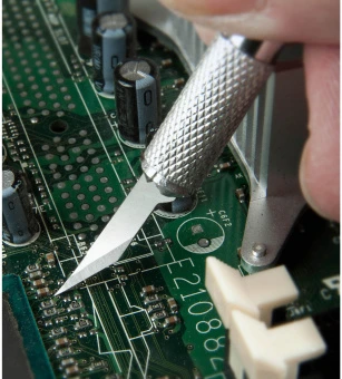 STANLEY STHT0-73872 Набор скальпелей "Hobby", 12 различных типов лезвий, две рукоятки, в кейсе.