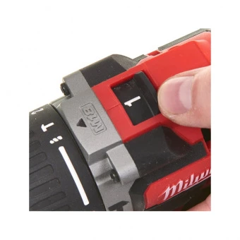 MILWAUKEE Дрель- шуруповерт аккумуляторная ударная M18CBLPD-502C крут.мом. 60Нм | 4933464558