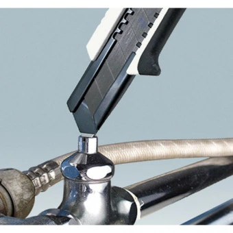 TAJIMA Нож 18mm, серия PREMIUM, DORA Fin Cutter Razar Black Blade, автоматический фиксатор