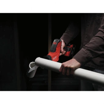 MILWAUKEE Пила сабельная аккумуляторная M18 C18 HZ-402B | 4933441340