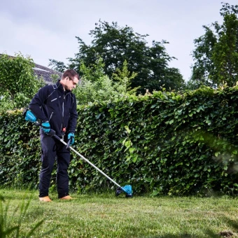 Акумуляторна коса Makita DUR190LZX3 (18 В, без АКБ, 300 мм)