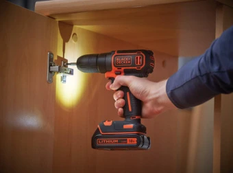 Дриль-шурупокрут акумуляторна BLACK + DECKER, 18В, 0-650 об/хв, 30 Нм, один акумулятор 1.5Ач