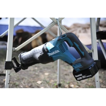 Акумуляторна шабельна пила Makita DJR187Z (18 В, без АКБ)