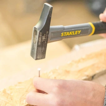 STANLEY STHT0-54158 Молоток 160грамм столярный FIBREGLASS