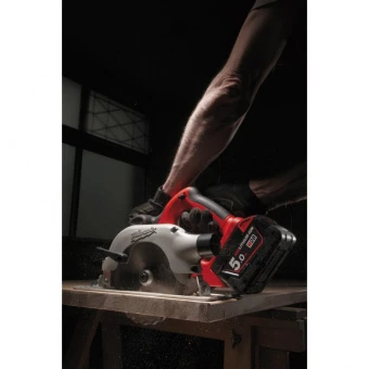 MILWAUKEE Аккумуляторная циркулярная пила HD28 CS-0 4933419022 | 4933419022