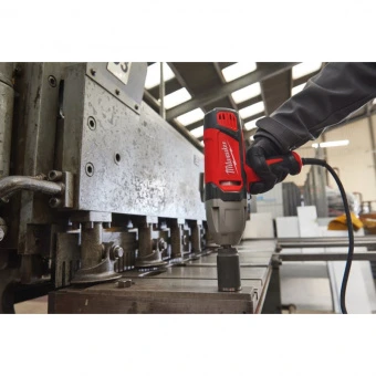 MILWAUKEE Гайкокрут , 1/2" IPWE 400 R, 725Вт, 400Нм | 4933451524