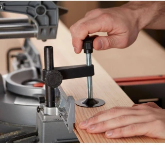 Пила торцювальна мережева BLACK+DECKER, 1600 Вт, диск 216х30 мм, 4800 об/хв, XPS, вага 12 кг