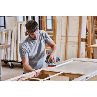 Акумуляторна ексцентрикова шліфмашина Bosch GEX 18V-125 (18 В, 125 мм, без АКБ) (0601372201)