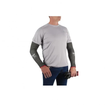 MILWAUKEE Нарукавник сірийз опором порізам 5 рівня, 40см | 4932479936