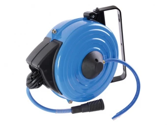 KING TONY Шланг воздушный 15м с быстросъемными фитингами в пластиковом кейсе с автоподмоткой | 79910