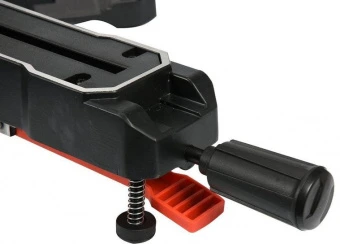 YATO Пила торцьовальна з протяжкою і лазером YATO: P=1.8 кВт, диск Ø=305/30мм, гл. різу 90°/45°-105/