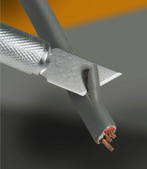 STANLEY STHT0-73872 Набор скальпелей "Hobby", 12 различных типов лезвий, две рукоятки, в кейсе.