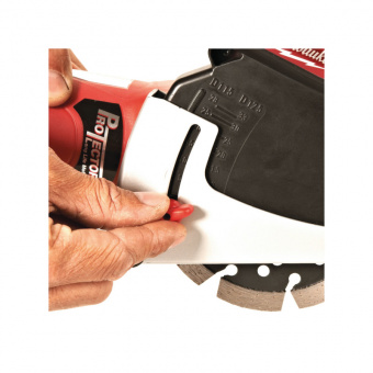 MILWAUKEE Углошлифовальная машина 125 мм AGV 15-125 XC DEC-SET с системой пылеудаления 4933448025 | 