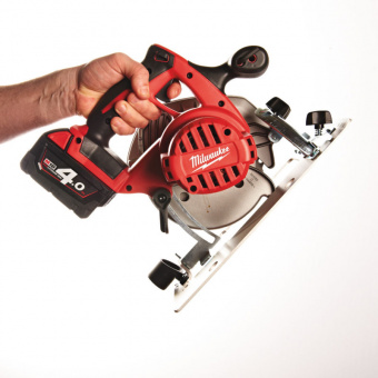 MILWAUKEE Пила дисковая аккумуляторная бесщеточная M18 HD18 CS-402B для работ по дереву и пластику |