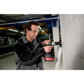 Акумуляторний ударний шуруповерт Metabo SB 18 LT Mobile Workshop (18 В, 2х2 А*год) (602103600)