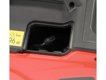 Генератор струму бензиновий інверторний YATO: P= 3 кВт, U= 230 В (AC) і 12 В 8,3А (DC), бак- 5.5 л