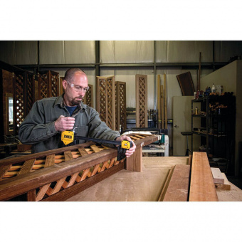 DeWALT Струбцина "XL" швидкозатискна, 600мм, максимальний тиск 270 кг.