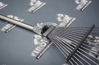 VIROK Граблі тип "віяло" дротяні з держаком, розсувні (молоткове пофарбування) | 12V210