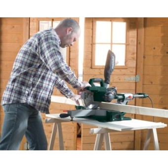 Торцювальна пила Metabo KGS 216 M (1.5 кВт, 216 мм) (619260000)