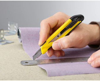 Ніж STANLEY, 9-мм лезо з сегментами, що відламуються, L = 140 мм. | STHT0-10264