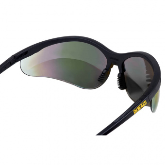 Окуляри DeWALT Reinforcer™, кольорові дзеркальні, полікарбонатні, з  м'якими гумовими накладками