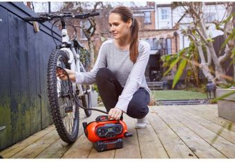 Компресор автомобільний акумуляторний BLACK + DECKER, Li-Ion, 18 В, вага 2 кг, без акумулятора