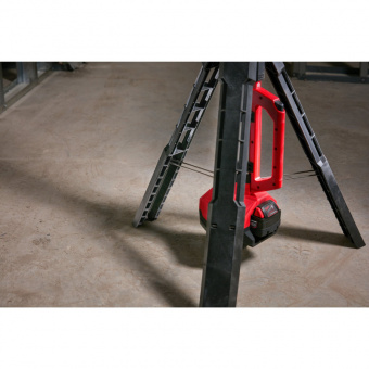 MILWAUKEE Напольный светодиодный прожектор TRUEVIEW™ M18 SAL-502B 4933451896 | 4933451896