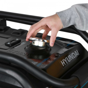 Генератор бензиновий Hyundai HHY 7050FE + олива (5.5 кВт)