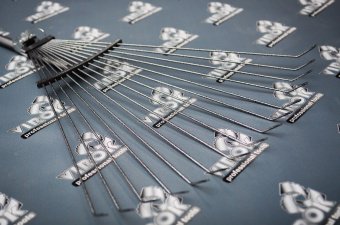 VIROK Граблі тип "віяло" дротяні з держаком, розсувні (молоткове пофарбування) | 12V210