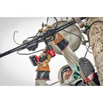 MILWAUKEE Гайковерт высокомоментный 3/8" (745 Hm) М18 FMTIW2F38-0X (каркас) | 4933479153
