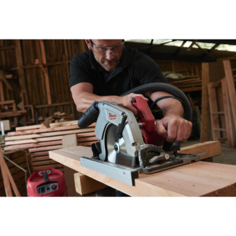 MILWAUKEE Пила ручна дискова , CS 85 CBE, 2200Вт, Ø235мм | 4933451116