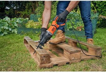 Шабельна пила мережева BLACK + DECKER, 750 Вт