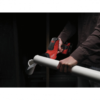 MILWAUKEE Пила сабельная аккумуляторная M18 C18 HZ-402B | 4933441340