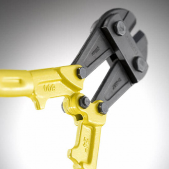 STANLEY 1-17-752 Кусачки-болторезы с трубчатыми ручками 600мм (рез 7мм)